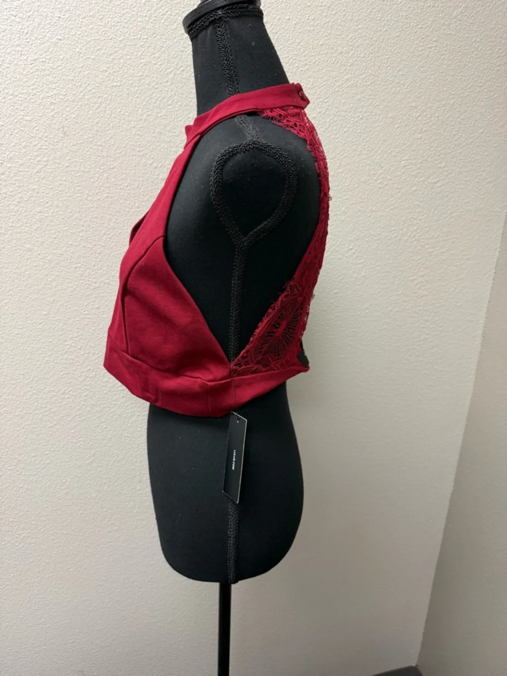 NWT Lulus Burgundy Halter Crop Top Lace Back Keyhole Party Club XL Chic Sexy - Picture 4 of 12